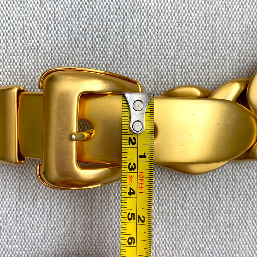 Chunky Gold belt - Picture 3 of 3
